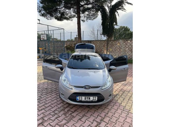 Sahibinden Ford Fiesta 1.4 Titanium 2012 Model 