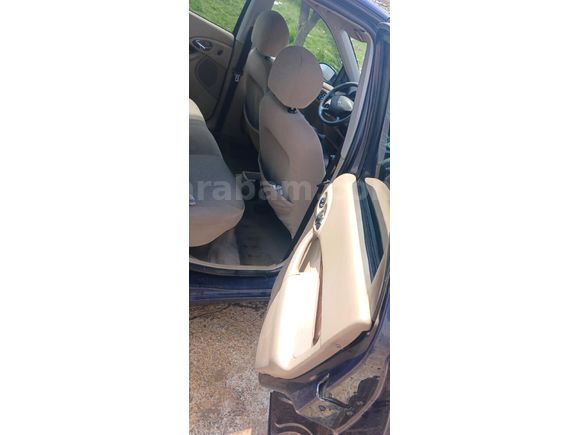 Sahibinden Ford Focus 1.6 Ghia 2000 Model