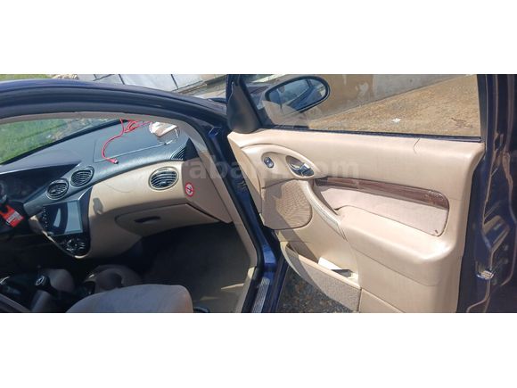 Sahibinden Ford Focus 1.6 Ghia 2000 Model