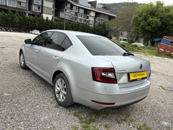 Skoda Octavia 1.6 TDI Style 2018 Model Hatay
