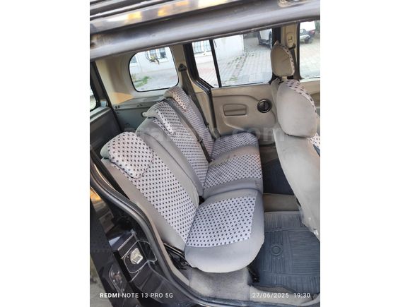 Sahibinden Renault Kangoo Multix 1.5 dCi Expression 2009 Model İstanbul