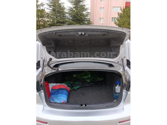 Sahibinden Mitsubishi Lancer 1.6 Invite 2015 Model