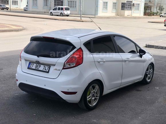 FORD FİESTA  2014  Titanyum  X   