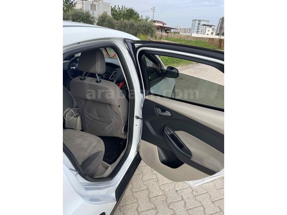 Sahibinden Ford Focus 1.6 Ti-VCT Style 2013 Model 