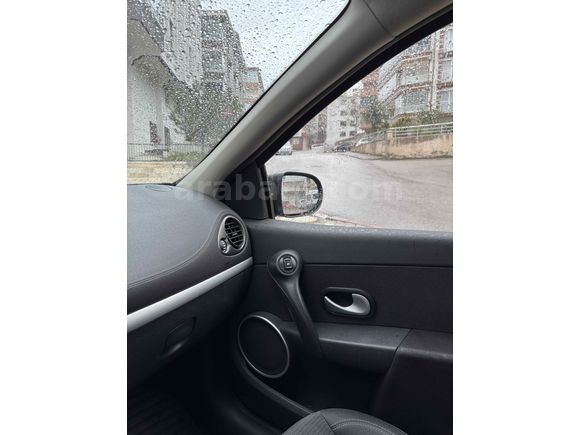 Sahibinden Renault Clio 1.6 Executive 2011 Model 