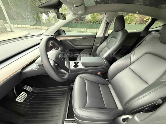 Sahibinden Tesla Model Y Performance 2023 Model İstanbul