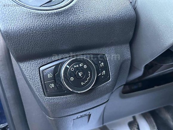İZKAY MOTORS'DAN 2019 FORD COURİER 1.5 TDC TİTANİUM PLUS HATASIZ