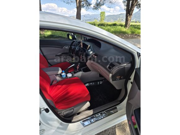 Sahibinden Honda Civic 1.6i VTEC Eco Elegance 2013 Model