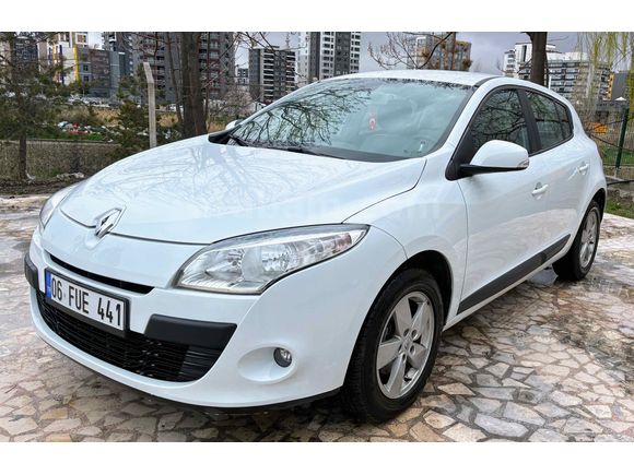 Sahibinden Renault Megane 1.5 dCi Expression 2011 Model Ankara 32.000 km Beyaz