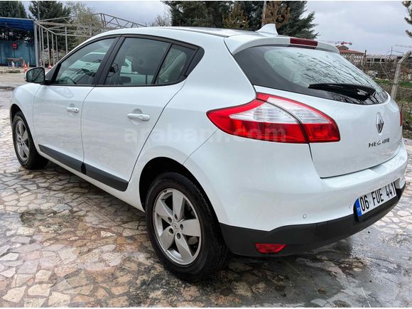 Sahibinden Renault Megane 1.5 dCi Expression 2011 Model Ankara 32.000 km Beyaz