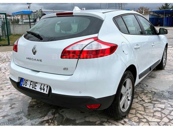 Sahibinden Renault Megane 1.5 dCi Expression 2011 Model Ankara 32.000 km Beyaz