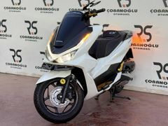 ÇOBANOĞLUN DAN 2025 HONDA PCX SERVİS BAKIMLI 11.XX KM K.KART.12T