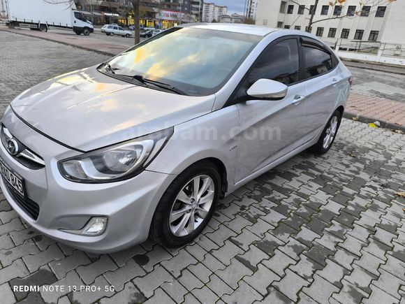 Acill ! Sahibinden Otomatik Hyundai Accent Blue 1.6 CRDI Prime