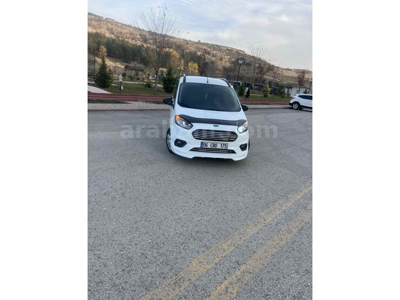 Sahibinden Ford Tourneo Courier 1.5 TDCi Delux 2020 Model 