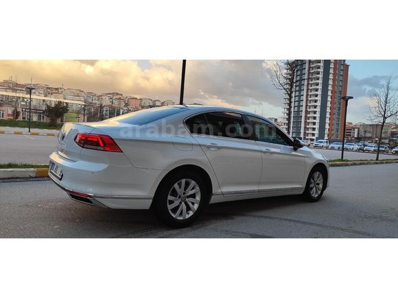 Sahibinden Volkswagen Passat 1.5 TSi Impression 2021 Model  8.000 km Beyaz