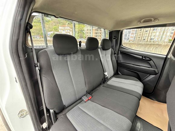 Galeriden Isuzu D-Max 2.5 4x2 2017 Model Rize