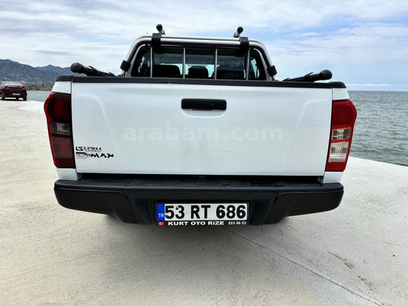 Galeriden Isuzu D-Max 2.5 4x2 2017 Model Rize