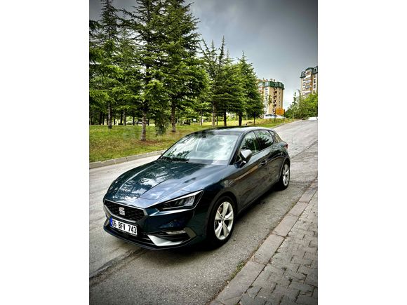 Sahibinden Seat Leon 1.5 eHybrid FR 2025 Model  8.200 km Gri (metalik)
