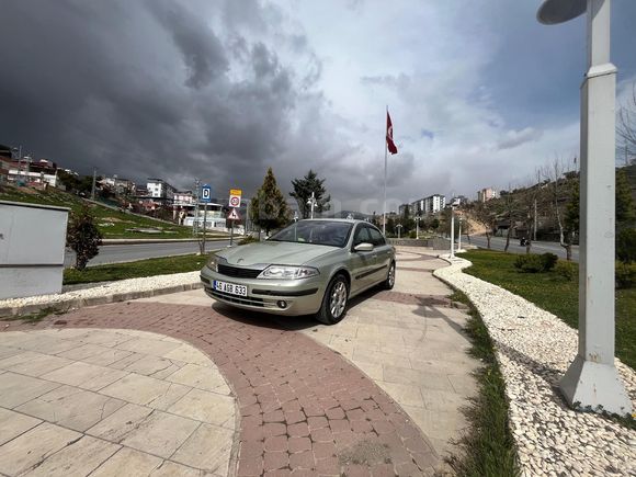 Sahibinden Renault Laguna 1.6 Expression 2005 Model  192.000 km Yeşil