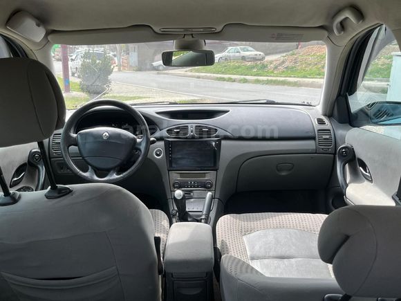 Sahibinden Renault Laguna 1.6 Expression 2005 Model  192.000 km Yeşil