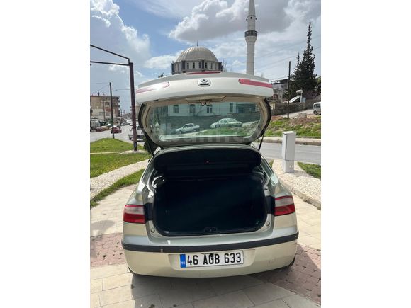 Sahibinden Renault Laguna 1.6 Expression 2005 Model  192.000 km Yeşil