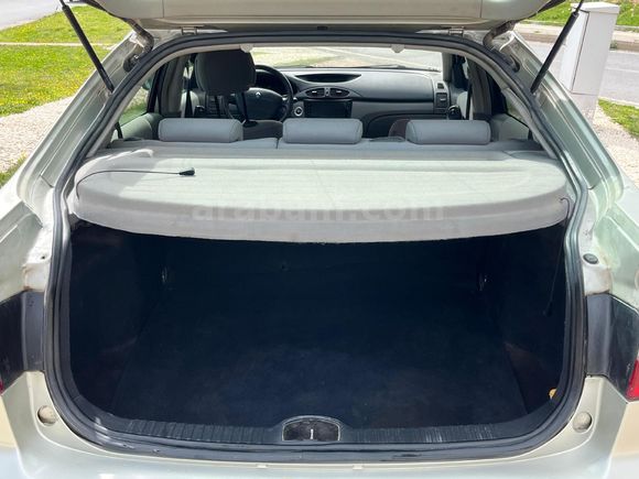 Sahibinden Renault Laguna 1.6 Expression 2005 Model  192.000 km Yeşil
