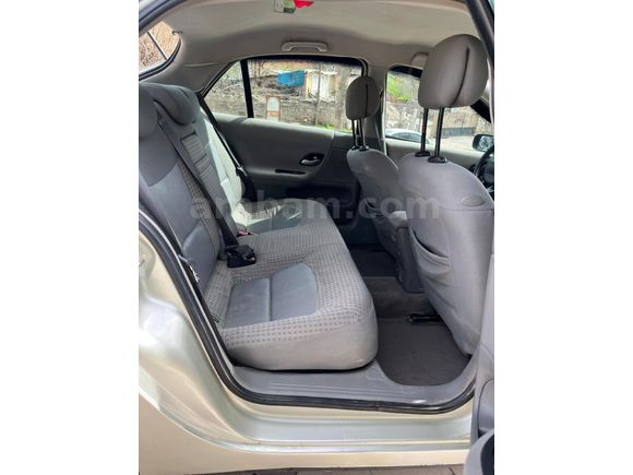 Sahibinden Renault Laguna 1.6 Expression 2005 Model  192.000 km Yeşil