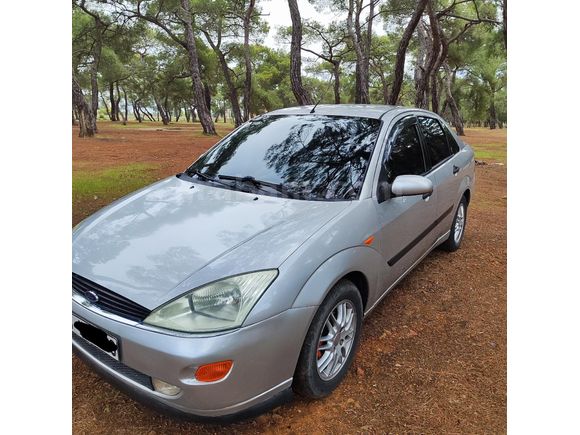 Sahibinden Ford Focus 1.6 Ghia 2001 Model  232.000 km Gri (Gümüş)