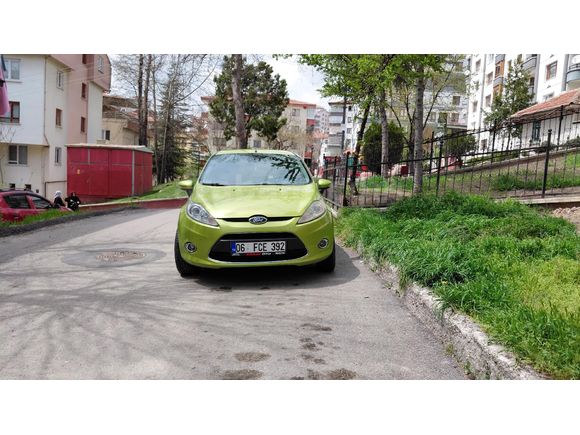 Sahibinden Ford Fiesta 1.4 Titanium 2009 Model