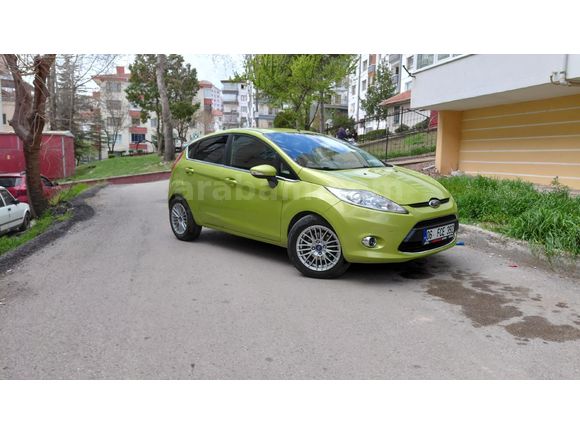 Sahibinden Ford Fiesta 1.4 Titanium 2009 Model