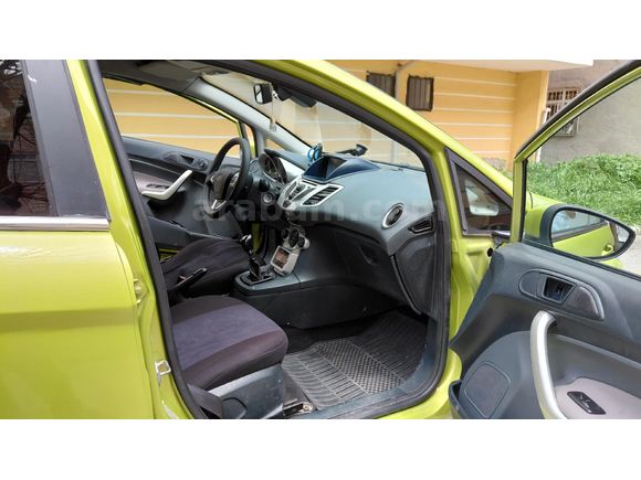 Sahibinden Ford Fiesta 1.4 Titanium 2009 Model