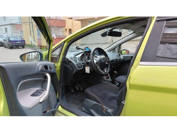 Sahibinden Ford Fiesta 1.4 Titanium 2009 Model