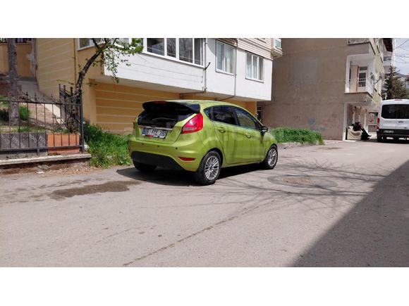 Sahibinden Ford Fiesta 1.4 Titanium 2009 Model