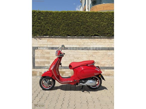 2023 VESPA PRİMAVERA 150 RED PRODUCT ÖZEL SERİ