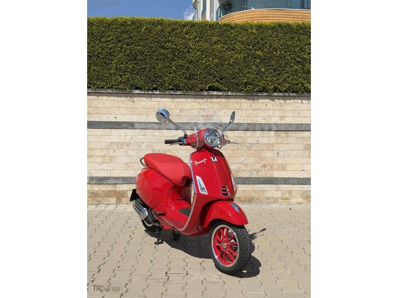 2023 VESPA PRİMAVERA 150 RED PRODUCT ÖZEL SERİ