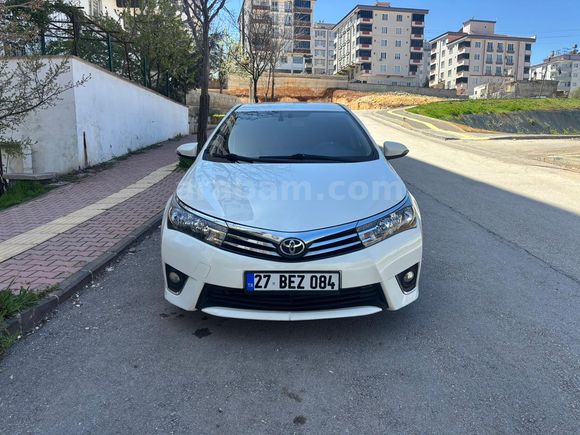 Sahibinden Toyota Corolla 1.4 D-4D Advance 2014 Model 