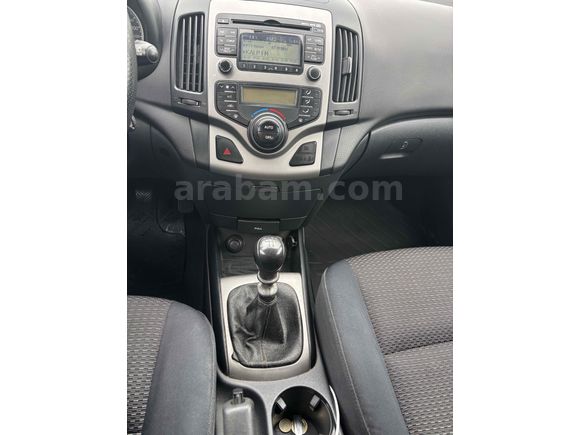 Sahibinden Hyundai i30 1.6 CRDi Select 2008 Model 