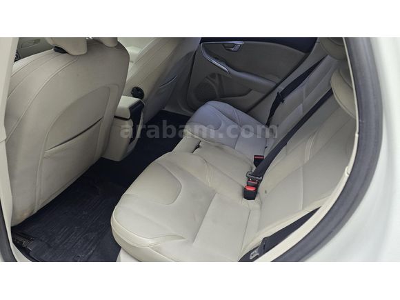 2014 HAYALET EKRAN GERİ GÖRÜŞ 145 BİN KMDE V40 1.6 D2 PREMİUM