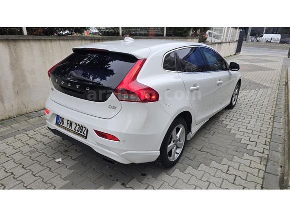 2014 HAYALET EKRAN GERİ GÖRÜŞ 145 BİN KMDE V40 1.6 D2 PREMİUM