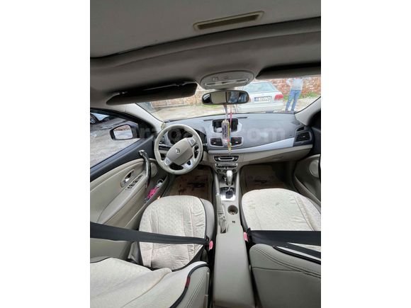 Sahibinden Renault Megane 1.6 Privilege 2010 Model 
