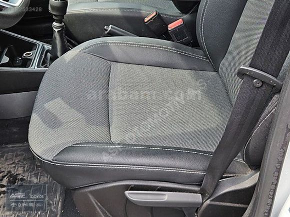 ASF Toyota'dan 2024 Express Combi 1.5 Bdci Joy %20 Kdv