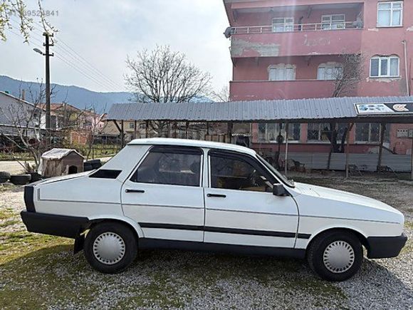 kılıç galarıden satılık 1996 model Toros görülmeye değer