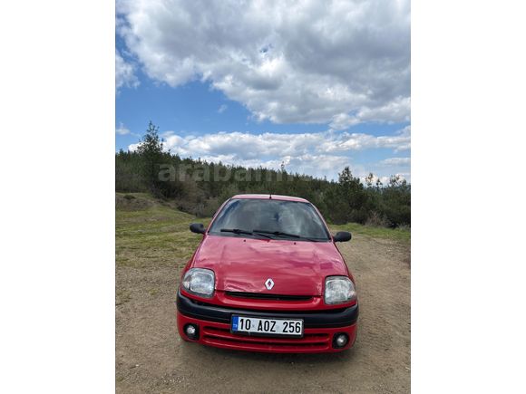 Kılıç galeriden satılık 2001 model Clio