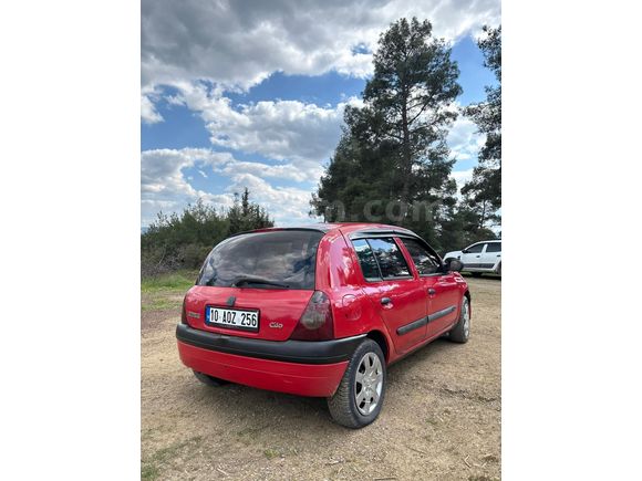 Kılıç galeriden satılık 2001 model Clio