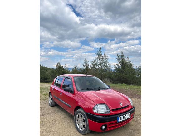Kılıç galeriden satılık 2001 model Clio