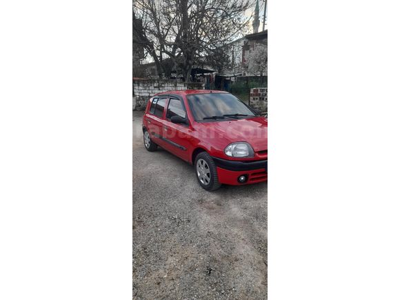 Kılıç galeriden satılık 2001 model Clio