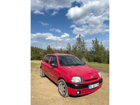 Kılıç galeriden satılık 2001 model Clio