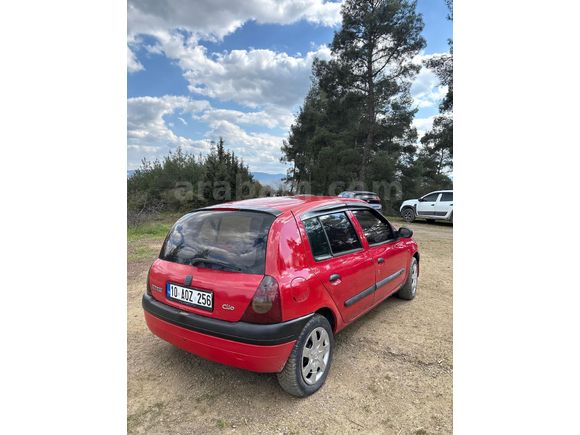 Kılıç galeriden satılık 2001 model Clio