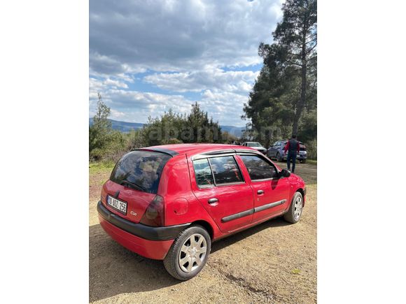 Kılıç galeriden satılık 2001 model Clio