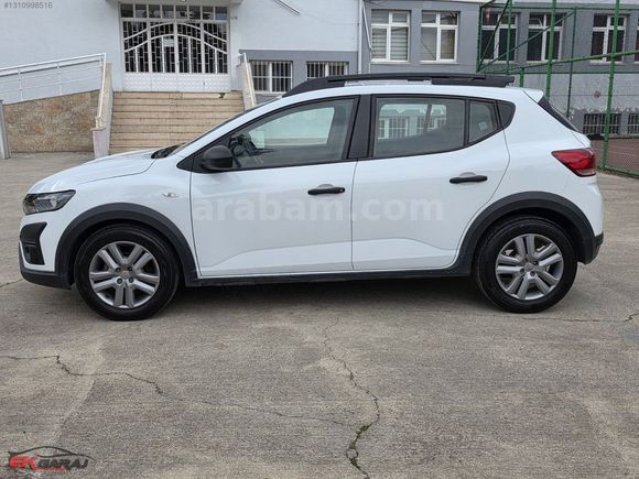 E K GARAJ'dan 2023 DACİA SANDERO STEPWAY 1.0TCE ESSENTİAL
